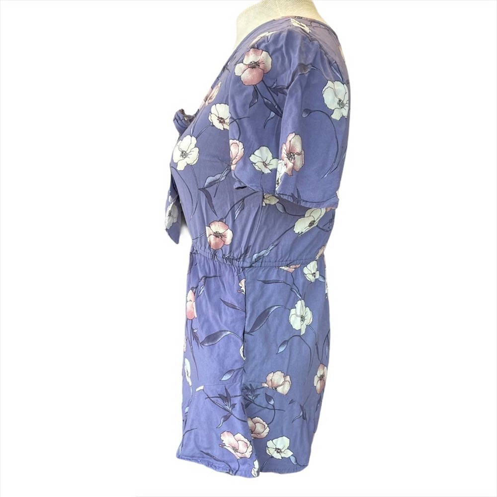 Band Of Gypsies Lavender Purple Floral Short Sleeve Romper Size XS - Picture 2 of 8